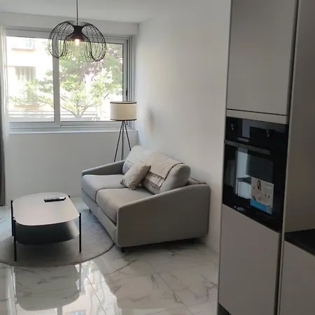 Daire Grosso Proche Mer